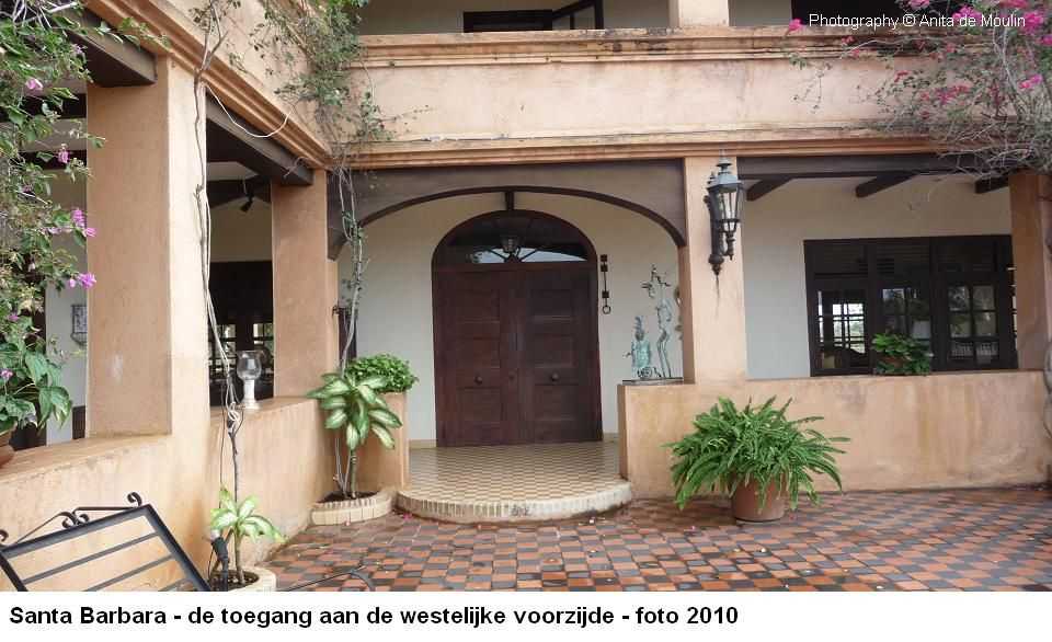 50. Santa Barbara toegang voorzijde 2010